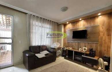 Imagem: A casa possui 2 Dormitórios, 2 Banheiros, 2 Vagas na garagem