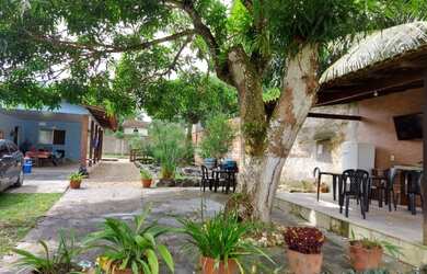 Imagem: A casa possui 2 Dormitórios, 1 Banheiro, 5 Vagas na garagem