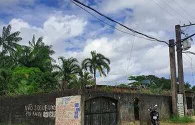 Imagem: O terreno possui 429m² de Área e está localizado em Centro