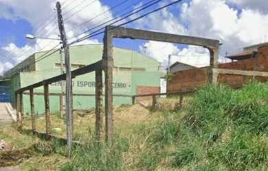 Imagem: O terreno possui 338m² de Área e está localizado em Vila