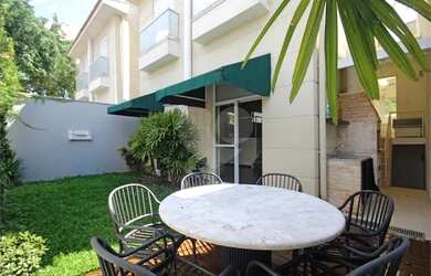 Imagem: A casa em condomínio possui 4 Dormitórios, 5 Banheiros, 4