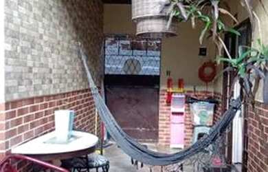 Imagem: A casa possui 2 Dormitórios, 3 Banheiros, 150m² de Área e