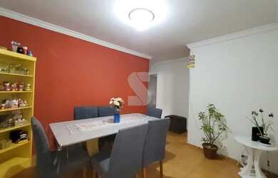 Imagem: O apartamento possui 3 Dormitórios, 1 Banheiro, 1 Vaga na garagem