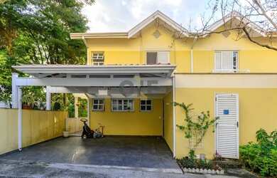 Imagem: A casa em condomínio possui 3 Dormitórios, 4 Banheiros, 2