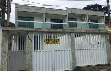 Imagem: A casa possui 2 Dormitórios, 3 Banheiros, 1 Vaga na garagem