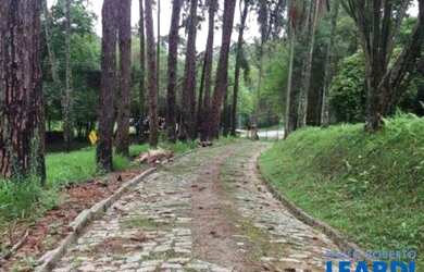 Imagem: O terreno possui 195.000m² de Área e está localizado em