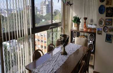 Imagem: O apartamento possui 3 Dormitórios, 3 Banheiros, 4 Vagas na