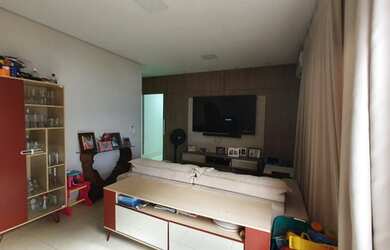 Imagem 13: Vende-se casa térrea no Condominio Vistas com 2 suítes, bairro R. Lipa...