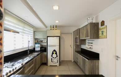 Imagem 16: Casa em condomínio no bairro Santa Felicidade - ARYA 1