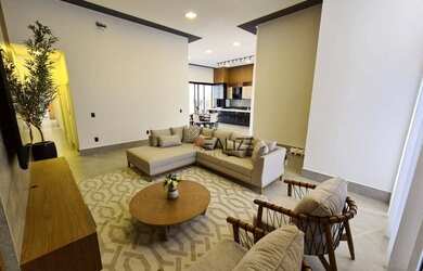 Imagem: A casa em condomínio possui 3 Dormitórios, 4 Banheiros, 4