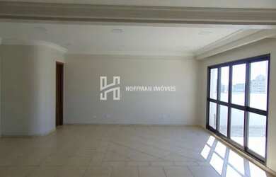 Imagem: O apartamento possui 4 Dormitórios, 1 Banheiro, 3 Vagas na