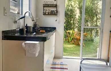 Imagem: A casa em condomínio possui 3 Dormitórios, 2 Banheiros, 2