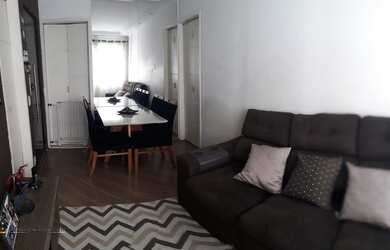 Imagem: O apartamento possui 2 Dormitórios, 1 Banheiro, 1 Vaga na garagem