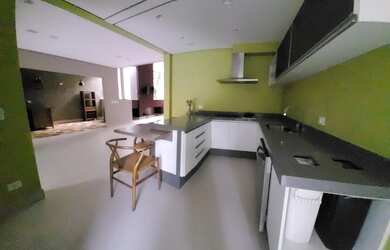 Imagem 14: Casa a venda localizada no condomínio Country Club em Arujá-SP