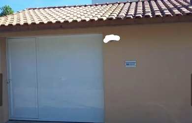 Imagem: A casa possui 2 Dormitórios, 2 Banheiros, 2 Vagas na garagem