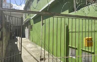 Imagem: A casa possui 3 Dormitórios, 3 Banheiros, 1 Vaga na garagem