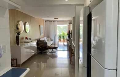 Imagem: O apartamento possui 4 Dormitórios, 3 Banheiros, 2 Vagas na