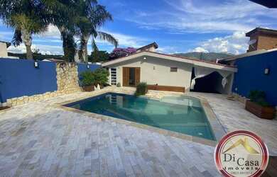 Imagem: A casa em condomínio possui 2 Dormitórios, 4 Banheiros, 2