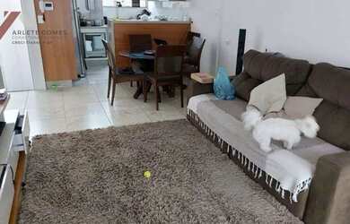 Imagem: A casa possui 3 Dormitórios, 2 Banheiros, 4 Vagas na garagem