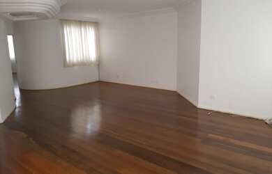 Imagem: O apartamento possui 5 Dormitórios, 4 Banheiros, 2 Vagas na