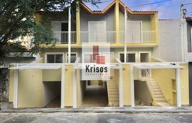 Imagem: A casa possui 3 Dormitórios, 3 Banheiros, 3 Vagas na garagem