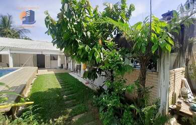 Imagem: A casa possui 2 Dormitórios, 2 Banheiros, 3 Vagas na garagem