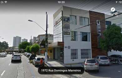 Imagem: A casa possui 5 Dormitórios, 3 Banheiros, 360m² de Área e