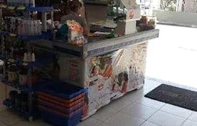 Imagem: O depósito possui 5 Vagas na garagem, 150m² de Área e está