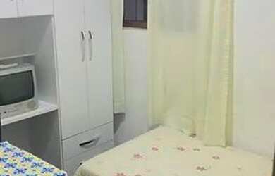 Imagem: O quarto possui Imóvel novo, Imóvel mobiliado e está localizado