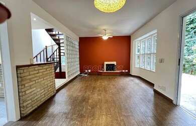 Imagem: A casa em condomínio possui 3 Dormitórios, 3 Banheiros, 3