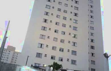 Imagem: O apartamento possui 3 Dormitórios, 1 Banheiro, 1 Vaga na garagem