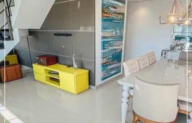 Imagem: A casa possui 3 Dormitórios, 4 Banheiros, 2 Vagas na garagem