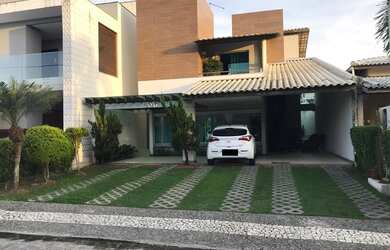 Imagem: A casa em condomínio possui 4 Dormitórios, 4 Banheiros, 5