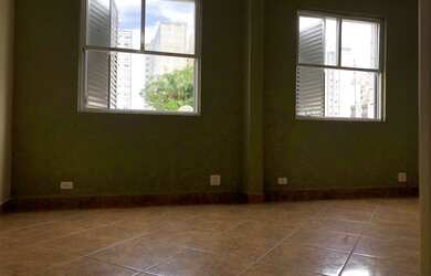 Imagem: A kitnet possui 1 Banheiro, 1 Vaga na garagem, 33m² de Área