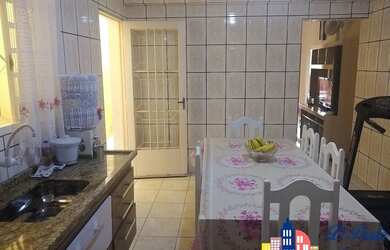 Imagem 2: Casa a venda em Barueri. Área de serviço, 300m² de Área, 4 Banheirose5...