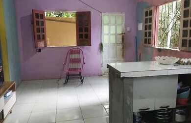 Imagem: A casa possui 2 Dormitórios, 1 Banheiro, 1 Vaga na garagem