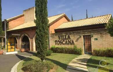 Imagem: O terreno possui 1.000m² de Área e está localizado em Villa