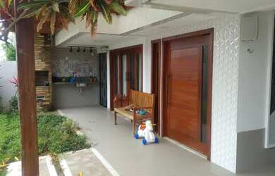 Imagem: A casa em condomínio possui 4 Dormitórios, 4 Banheiros e 2