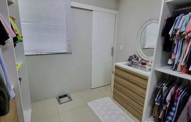 Imagem 7: PINHAIS 1 PORTEIRA FECHADA