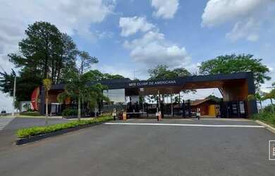 Imagem: A casa em condomínio possui 3 Dormitórios, 3 Banheiros, 2