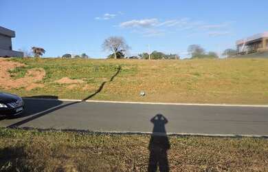 Imagem 3: Lote/Terreno para venda possui 300 metros quadrados em Jardins Bolonha...