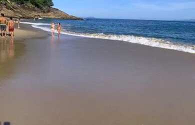 Imagem 8: Casa temporada Ubatuba. Piscina, Churrasqueira, 3 Vagas na garageme2 Dormitórios