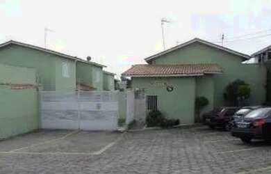 Imagem: A casa em condomínio possui 3 Dormitórios, 2 Banheiros, 2