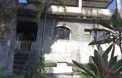 Imagem: A casa possui 2 Dormitórios, 1 Banheiro e está localizado