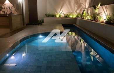 Imagem: A casa em condomínio possui 4 Dormitórios, 5 Banheiros, 4