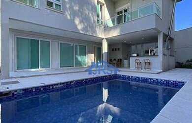 Imagem: A casa em condomínio possui 4 Dormitórios, 2 Banheiros, 4