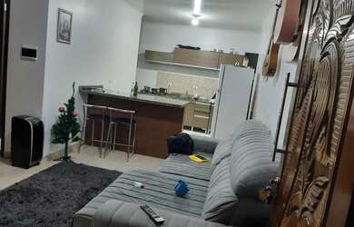 Imagem: A casa possui 2 Dormitórios, 1 Banheiro, 1 Vaga na garagem