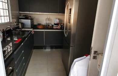 Imagem 12: Vende-se casa térrea no Condominio Vistas com 2 suítes, bairro R. Lipa...