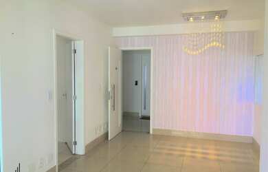 Imagem 9: Apartamento em Patamares, 3/4 c/1 suíte, andar alto e 02 garagens