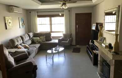 Imagem 2: Casa para Venda - 272m², 3 dormitórios, sendo 1 suítes, 2 vagas - Hípica